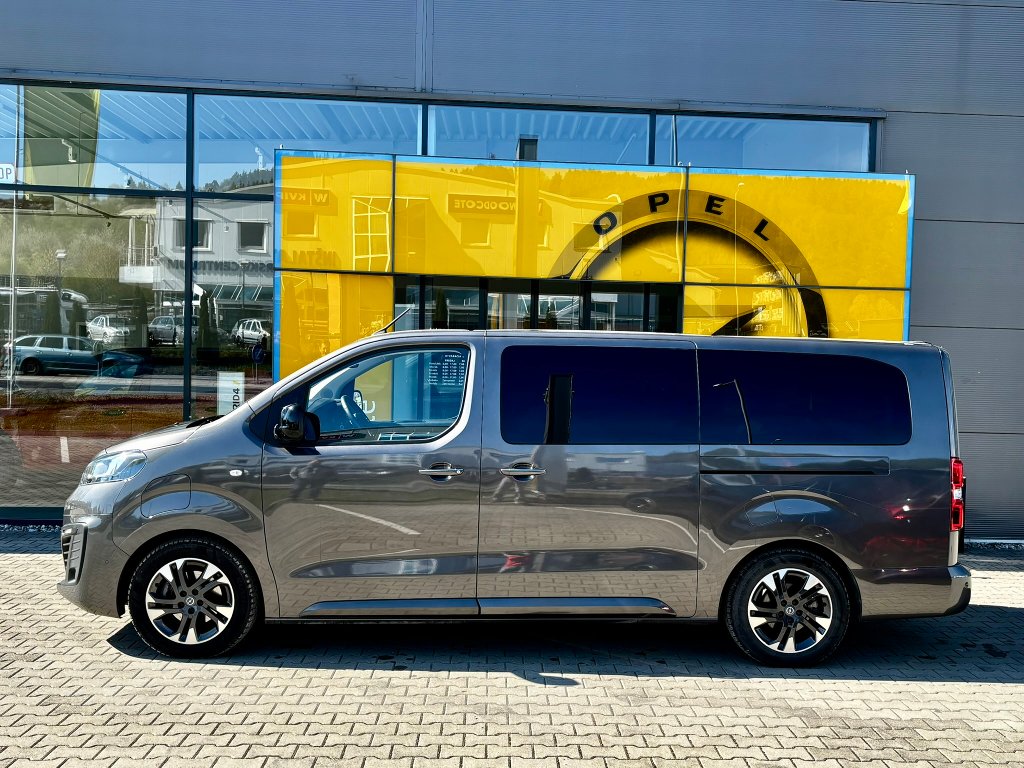 Opel Zafira-e