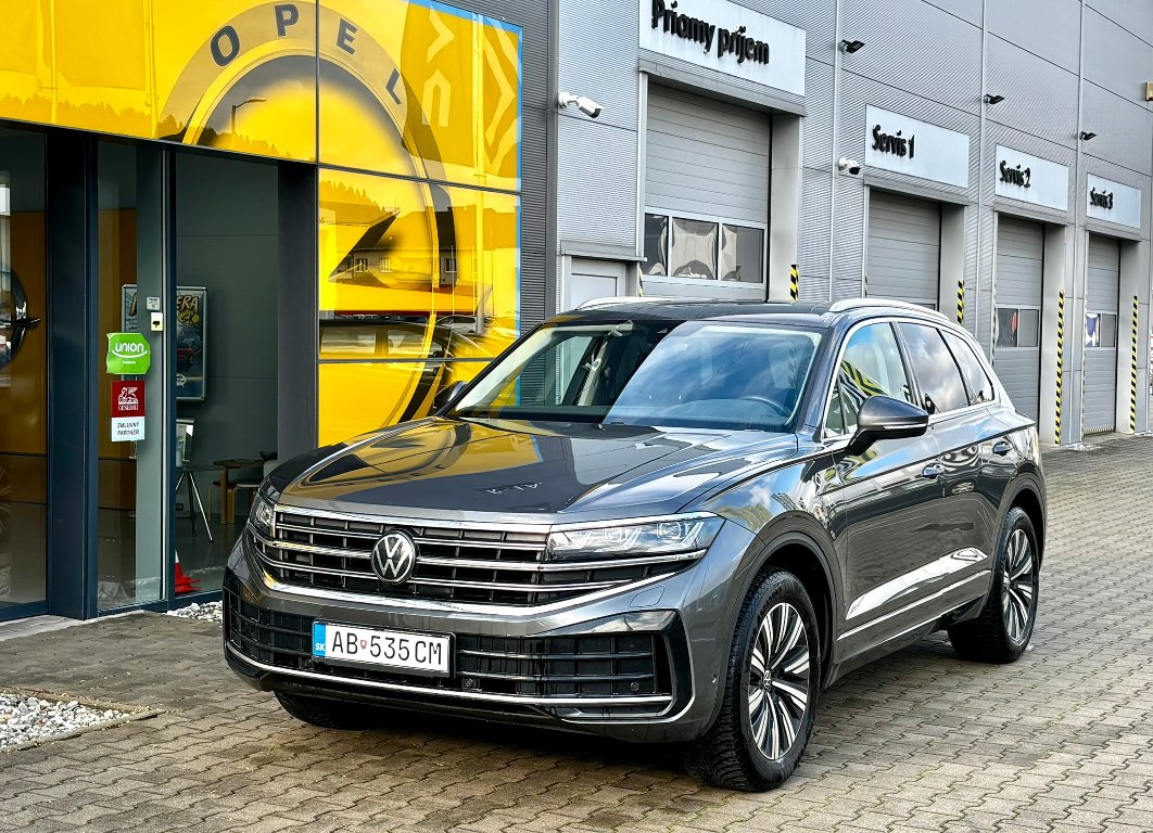 Volkswagen Touareg
