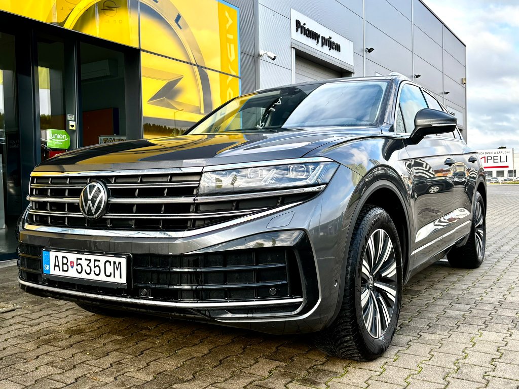 Volkswagen Touareg